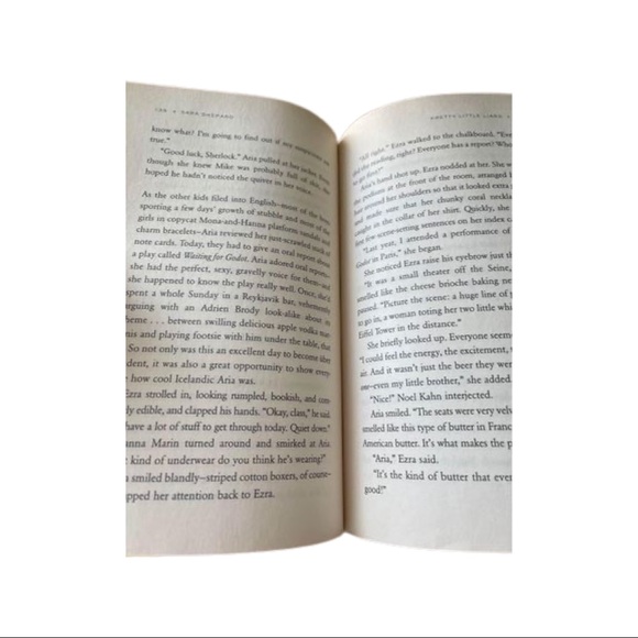 Pretty Little Liars : BOOK 1 : 1st Printing Hardcover : Sara Shepard - Picture 2 of 5